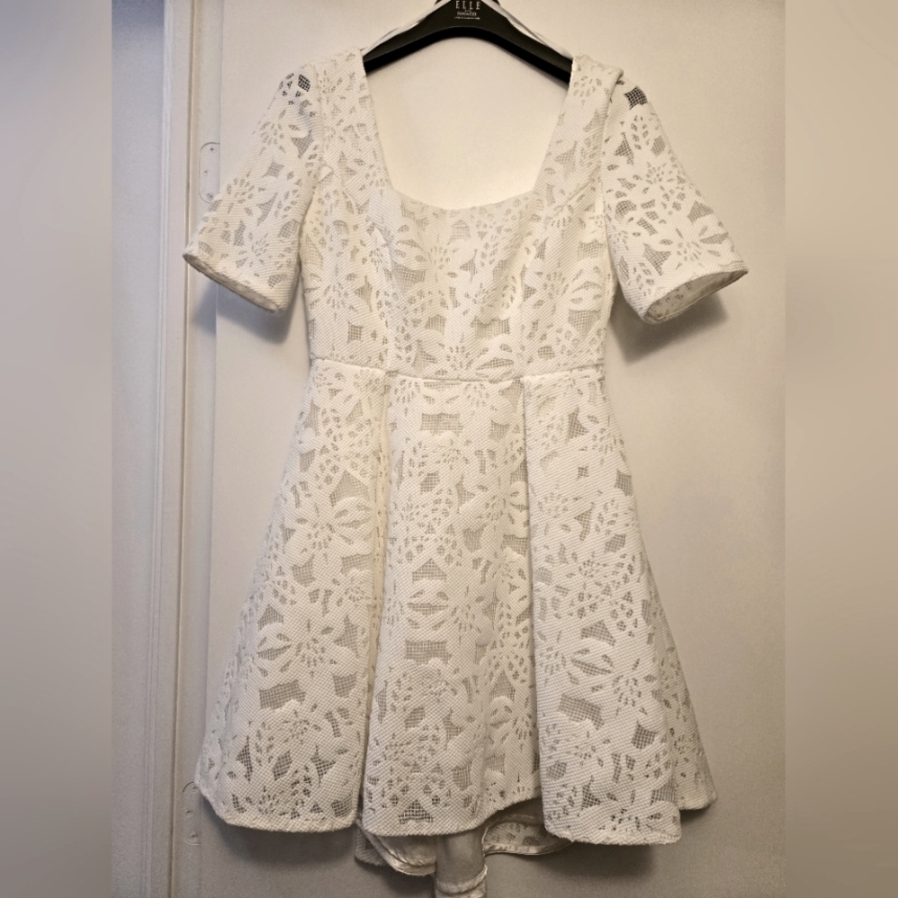 RW&CO. x ELLE white Lace Dress - nwt